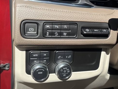 Used 2023 GMC Yukon XL Denali w/ LPO, Floor Liner Package AWD/4WD image 27