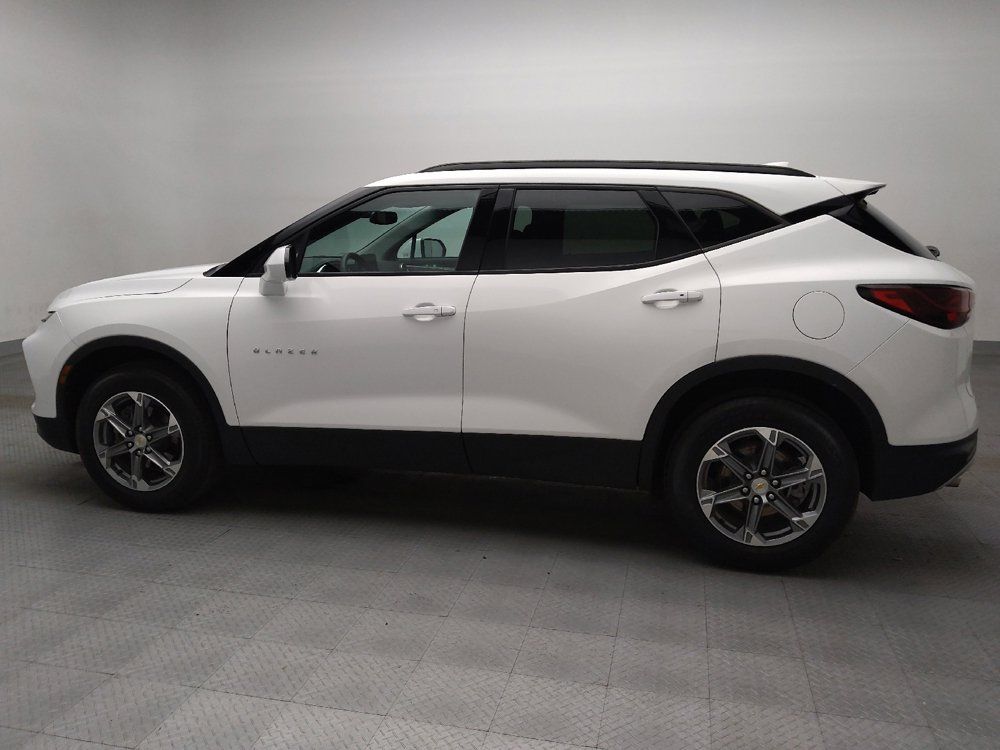 Used 2024 Chevrolet Blazer LT w/ Convenience Package FWD image 3