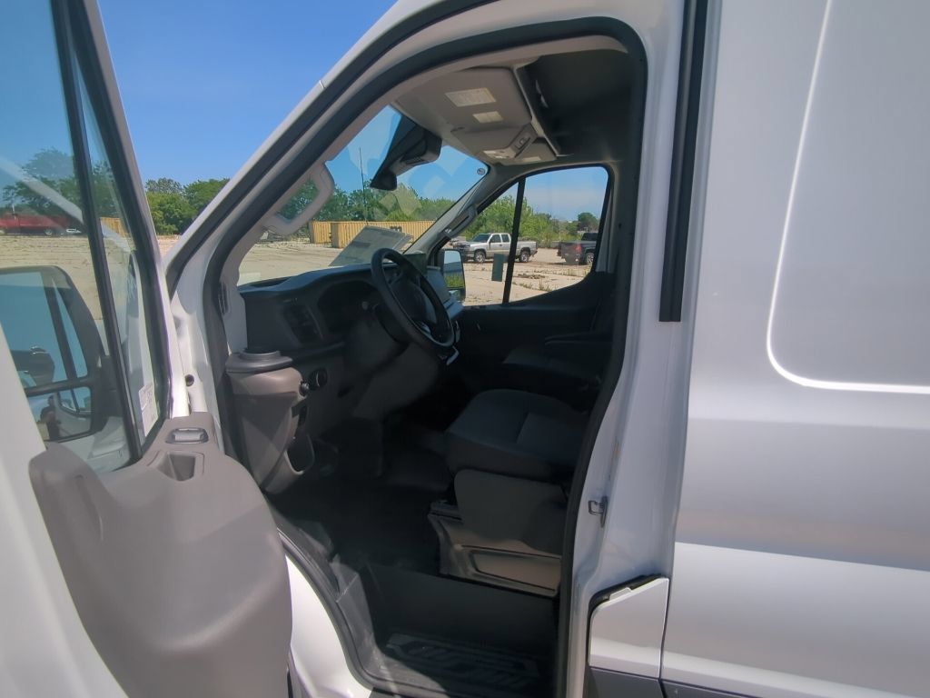 New 2026 Ford Transit 350 148 Medium Roof w/ Load Area Protection Package RWD image 16