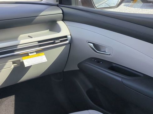 New 2026 Hyundai Tucson Blue SE image 19