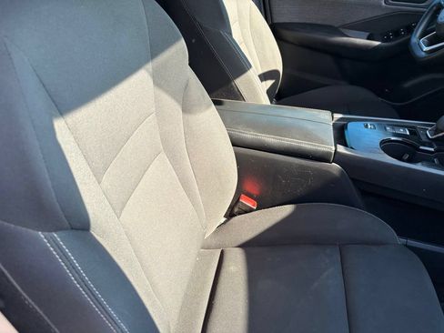 Used 2023 Nissan Rogue S FWD image 11