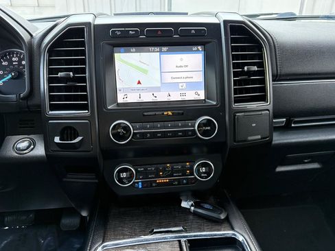 Used 2019 Ford Expedition Limited AWD/4WD image 10