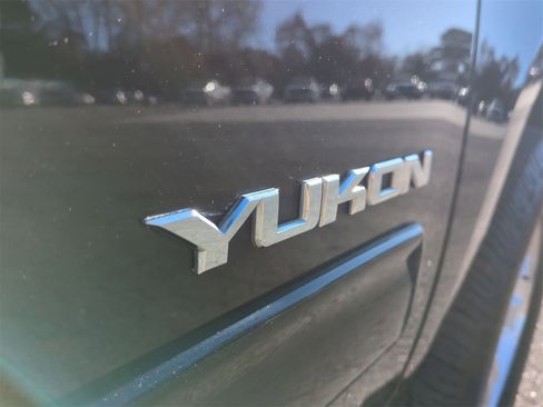 Certified 2011 GMC Yukon SLE image 31