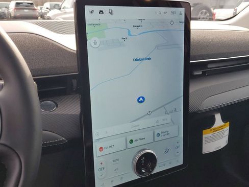 New 2026 Ford Mustang Mach-E Premium image 20