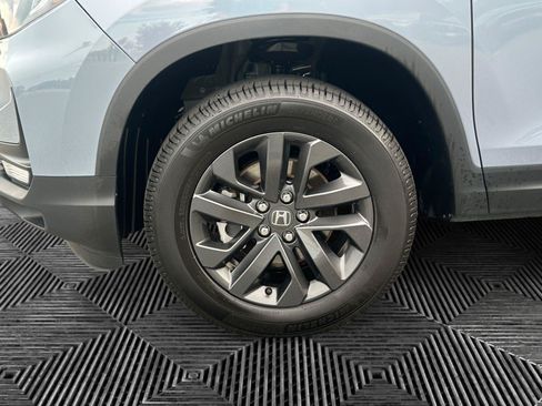 Used 2023 Honda Ridgeline Sport image 9