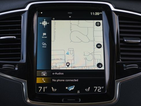 Used 2022 Volvo XC90 T6 Momentum w/ Advanced Package image 14