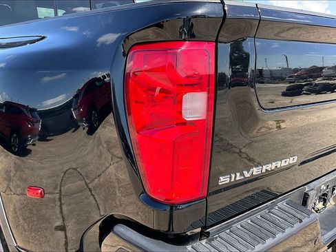 Used 2024 Chevrolet Silverado 3500 High Country w/ Technology Package AWD/4WD image 20