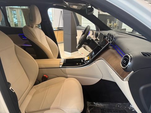 Certified 2026 Mercedes-Benz GLC 300 4MATIC image 19