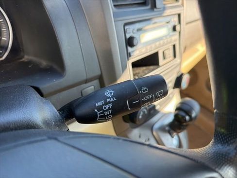 Used 2009 Honda CR-V LX image 32