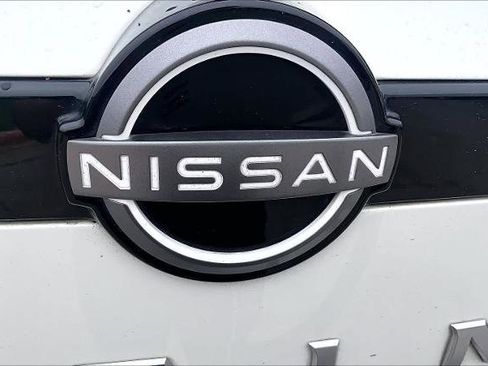 Certified 2024 Nissan Pathfinder SL w/ SL Premium Package image 30