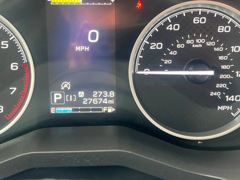 Used 2022 Subaru Forester Premium AWD/4WD image 16