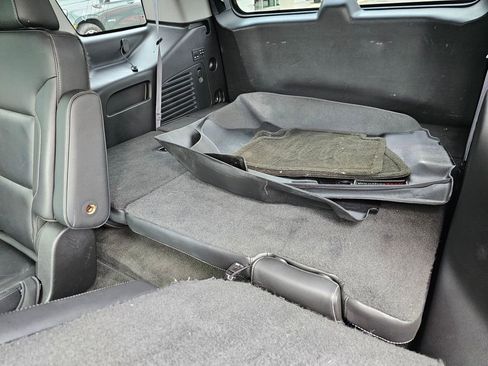 Used 2015 Chevrolet Tahoe LTZ AWD/4WD image 18