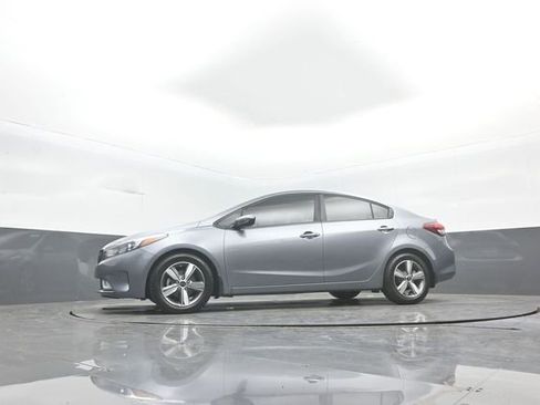 Used 2018 Kia Forte S w/ S Technology Plus Package image 27