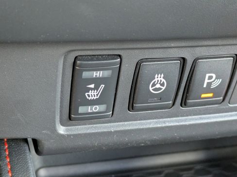 Used 2022 Nissan Frontier PRO-4X AWD/4WD image 23