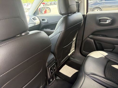 Used 2021 Jeep Compass Latitude AWD/4WD image 28