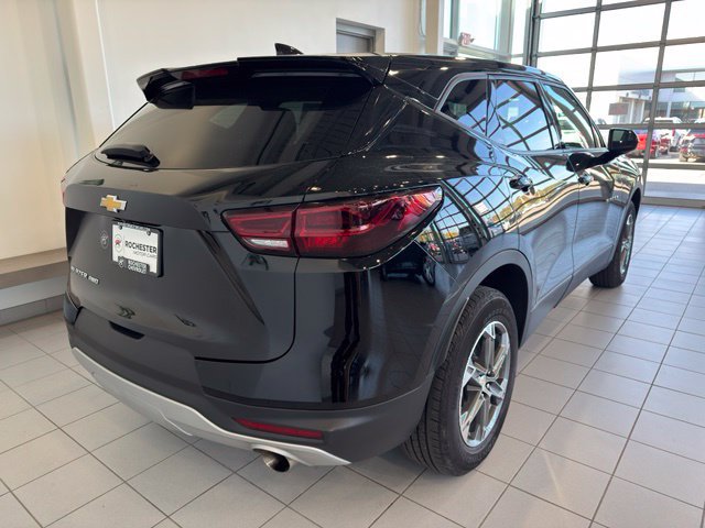 Used 2023 Chevrolet Blazer LT AWD/4WD image 41