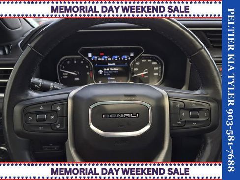 Used 2021 GMC Yukon XL Denali w/ Denali Ultimate Package AWD/4WD image 37