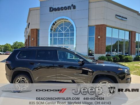 Certified 2026 Jeep Cherokee Limited AWD/4WD image 1