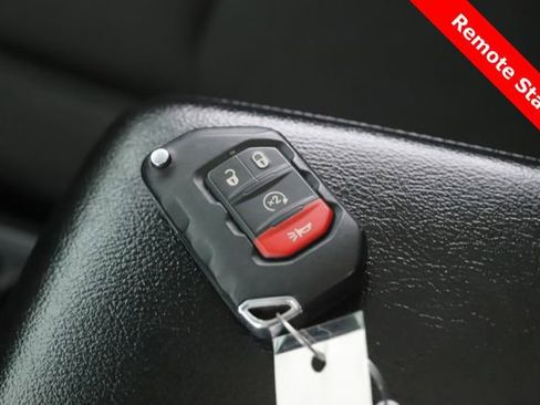 Used 2018 Jeep Wrangler Unlimited Sport S AWD/4WD image 3