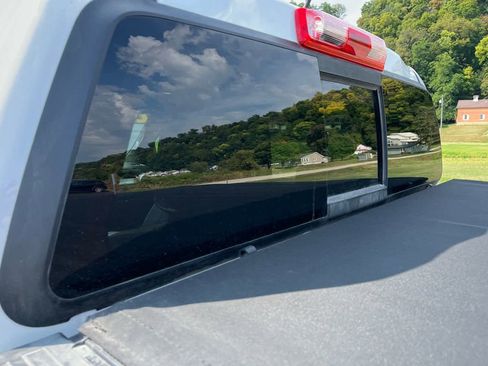 Used 2024 Chevrolet Colorado LT w/ LT Convenience Package III image 12