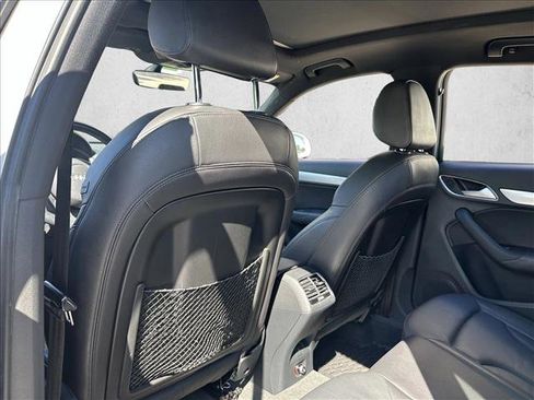 Used 2018 Audi Q3 2.0T Premium w/ Convenience Package image 26