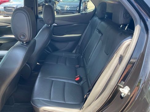 Used 2020 Buick Encore GX Essence AWD/4WD image 8