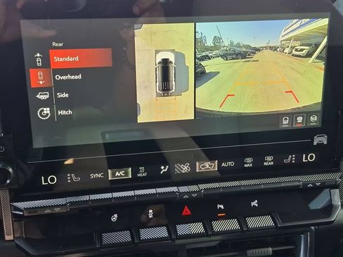 Used 2026 GMC Hummer EV SUV AWD/4WD image 7