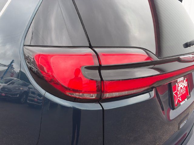 Used 2024 Chrysler Pacifica Touring-L FWD image 20