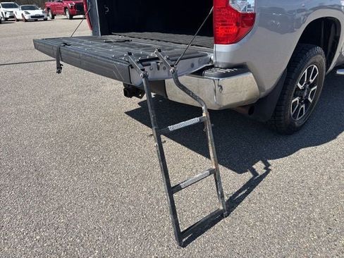 Used 2016 Toyota Tundra SR5 w/ SR5 Upgrade Package image 15