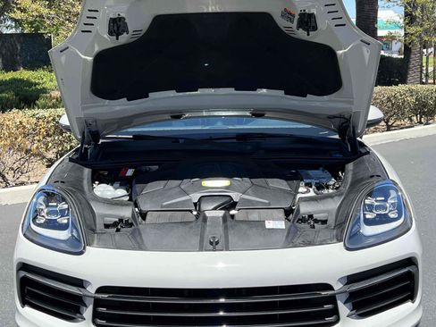 Used 2020 Porsche Cayenne E-Hybrid AWD/4WD image 26