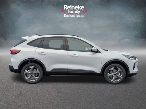 New 2026 Ford Escape ST-Line Select w/ Equipment Group 401A image 4