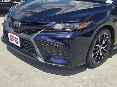 Used 2021 Toyota Camry SE image 8