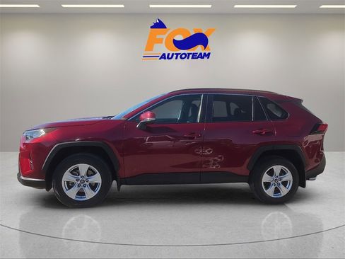 Used 2019 Toyota RAV4 XLE image 2