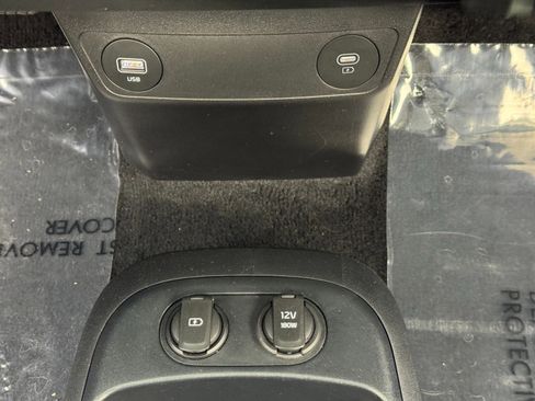 Used 2022 Kia EV6 Wind image 32