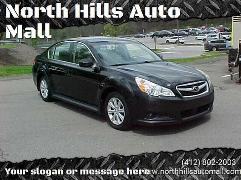 Used 2010 Subaru Legacy 2.5i Premium image 1