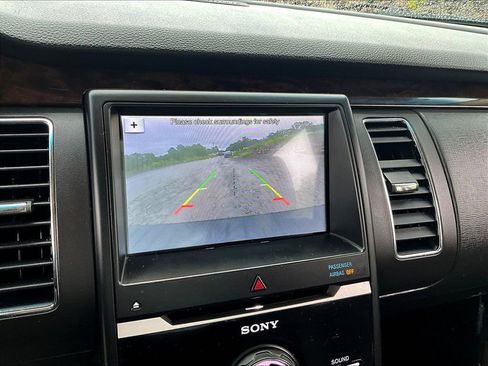 Used 2019 Ford Flex Limited image 16