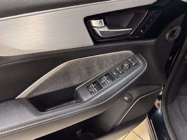 Used 2023 Acura MDX w/ Technology Package FWD image 7