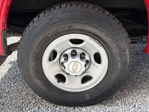 Used 2019 Chevrolet Express 3500 w/ Driver Convenience Package image 6