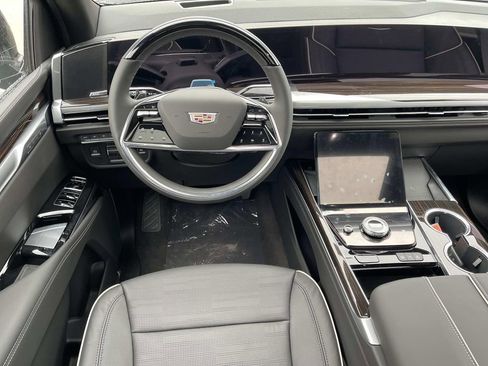 New 2026 Cadillac Escalade Luxury w/ Touring Package image 13