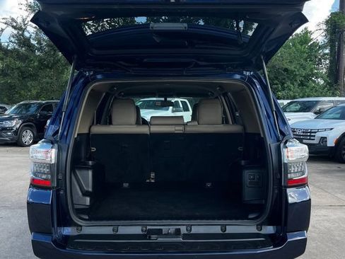 Used 2018 Toyota 4Runner SR5 Premium RWD image 9