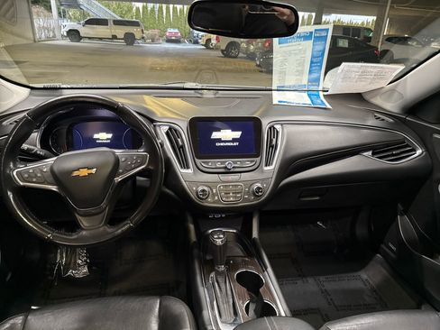 Used 2020 Chevrolet Malibu Premier image 23