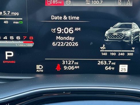 Used 2026 Audi Q8 Premium Plus w/ Premium Plus Package AWD/4WD image 28