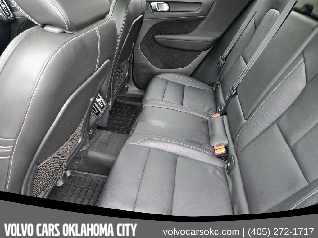 Used 2020 Volvo XC40 T5 Momentum w/ Protection Package Premier AWD/4WD image 24