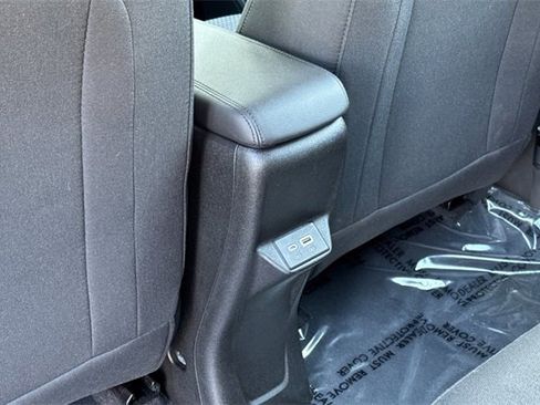 Used 2022 Chevrolet Bolt EUV LT image 14