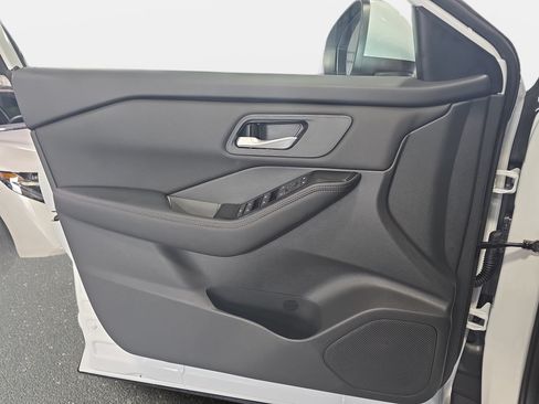 New 2026 Nissan Rogue SV w/ Cold Weather Package AWD/4WD image 26