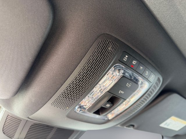 Certified 2025 Mercedes-Benz GLE 450e 4MATIC image 29
