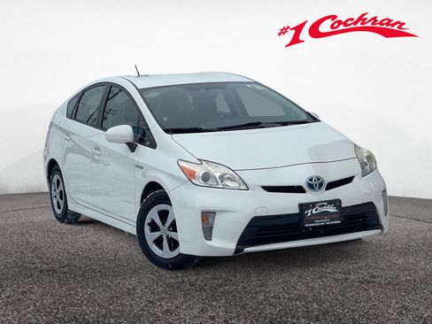 Used 2014 Toyota Prius Two image 1