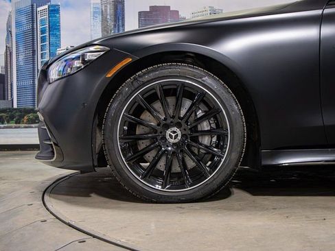 Certified 2024 Mercedes-Benz S 500 4MATIC image 7