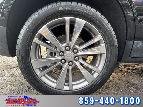 Used 2025 Cadillac XT5 Premium Luxury image 16