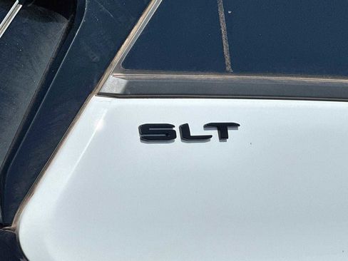 Used 2023 GMC Terrain SLT w/ Elevation Edition image 8